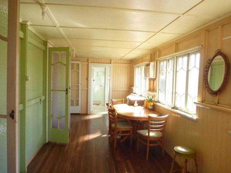 105 Churchill Street, Childers QLD 4660