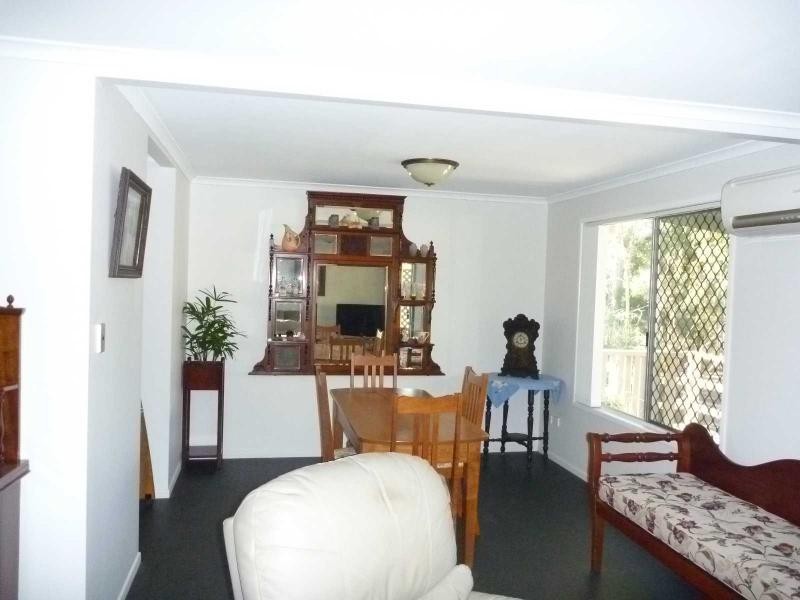 6 Charlton Street, Buxton QLD 4660