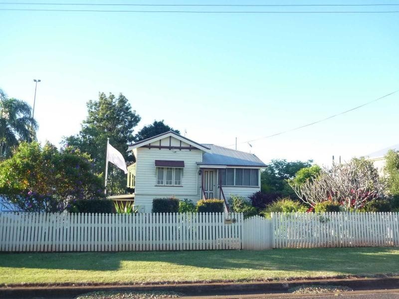 3 Pizzey Street, Childers QLD 4660