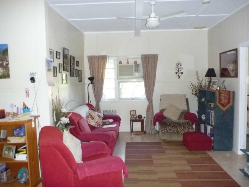 23 Kimber Street, Biggenden QLD 4621