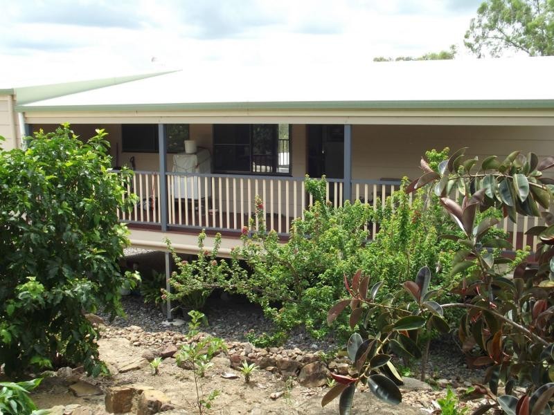 8 Andersen Street, Dallarnil QLD 4621