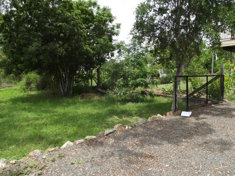 8 Andersen Street, Dallarnil QLD 4621