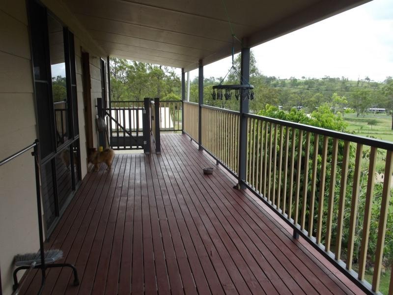 8 Andersen Street, Dallarnil QLD 4621