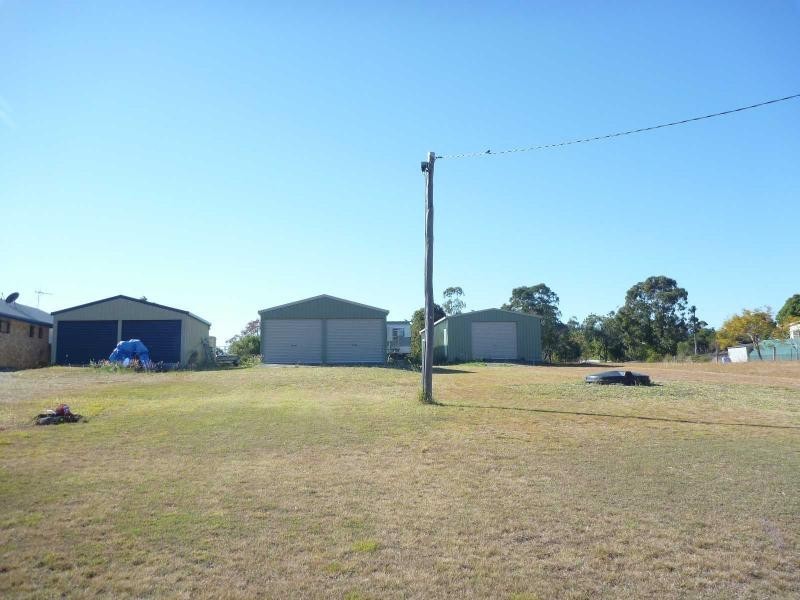 9 Queen Street, Dallarnil QLD 4621