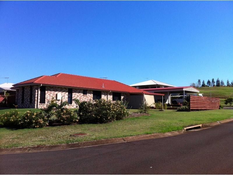 30 Pioneer Street, Childers QLD 4660