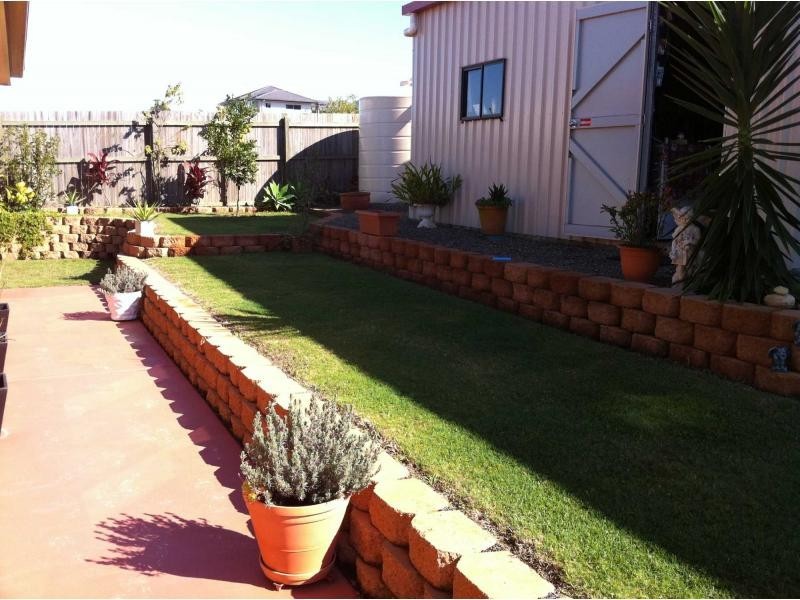 30 Pioneer Street, Childers QLD 4660