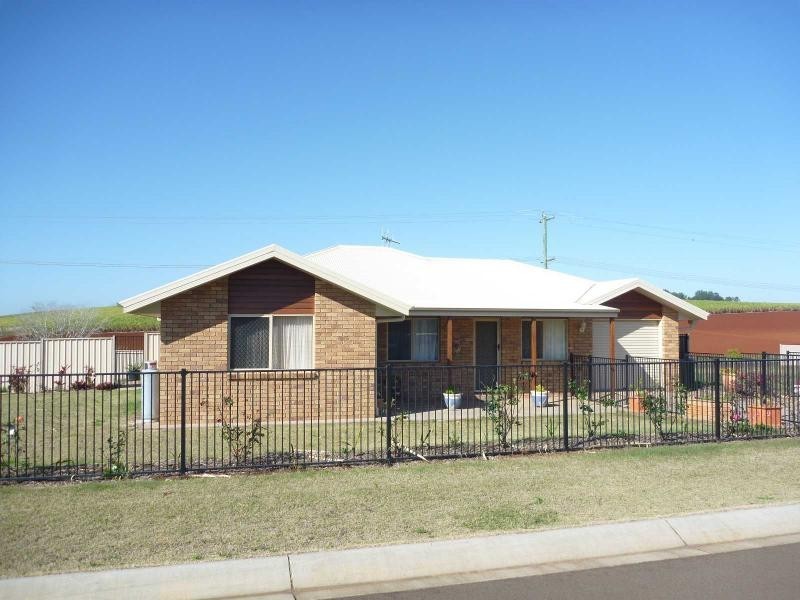 29 Pioneer Avenue, Childers QLD 4660