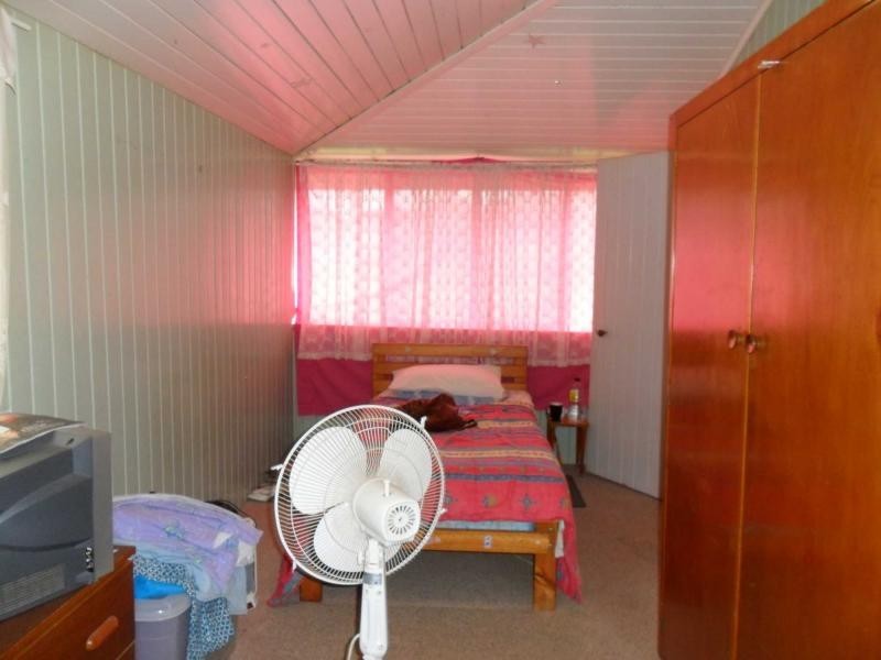 14 Gloucester Street, Biggenden QLD 4621