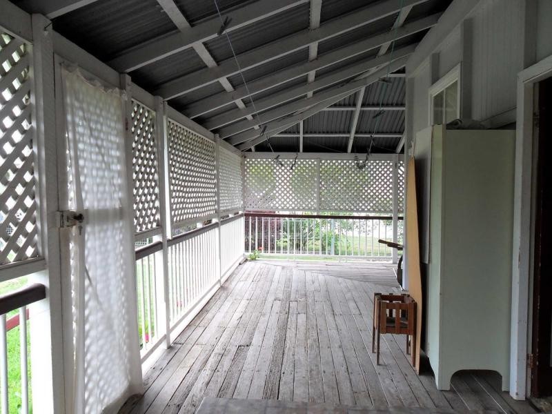 14 Gloucester Street, Biggenden QLD 4621