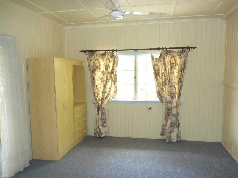 19 West Street, Childers QLD 4660