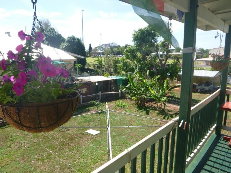 16 North Street, Childers QLD 4660