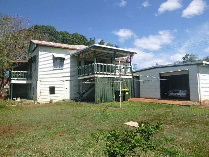 16 North Street, Childers QLD 4660
