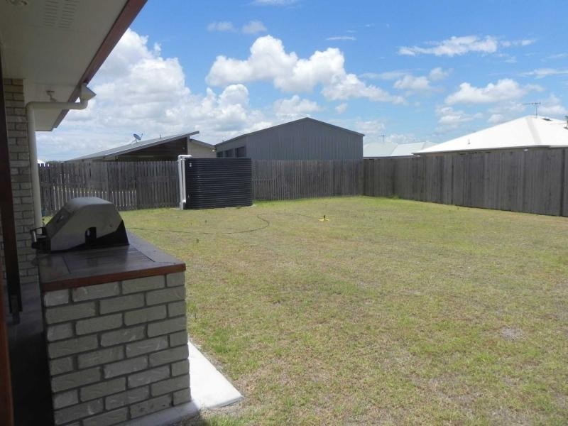 3 Honeyeater Court, Woodgate QLD 4660