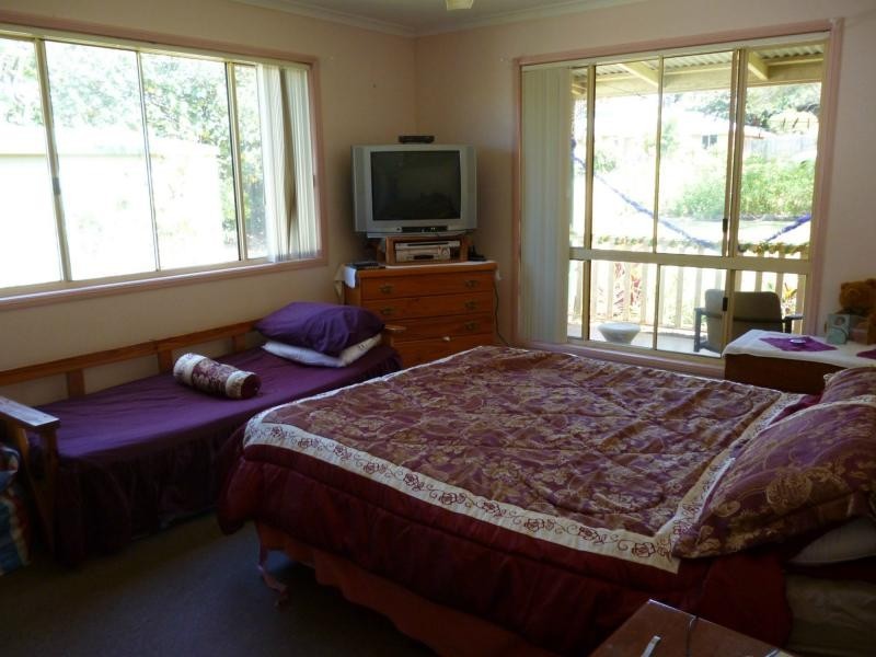 128 Thompson Road, Childers QLD 4660