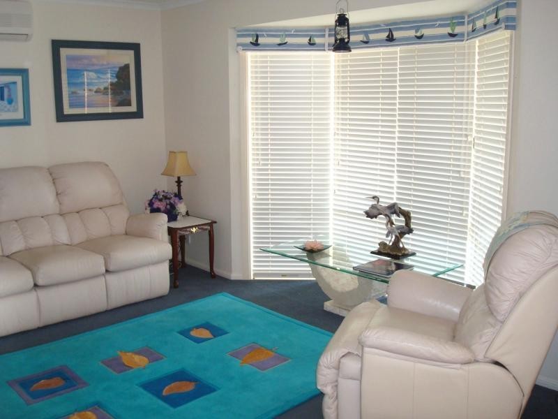 4 Rosella Way, Woodgate QLD 4660