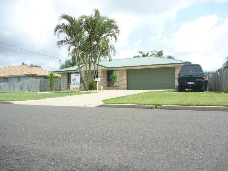 40 Paradise Avenue, Thabeban QLD 4670