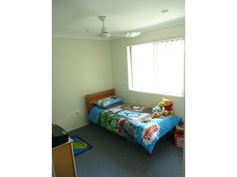 40 Paradise Avenue, Thabeban QLD 4670