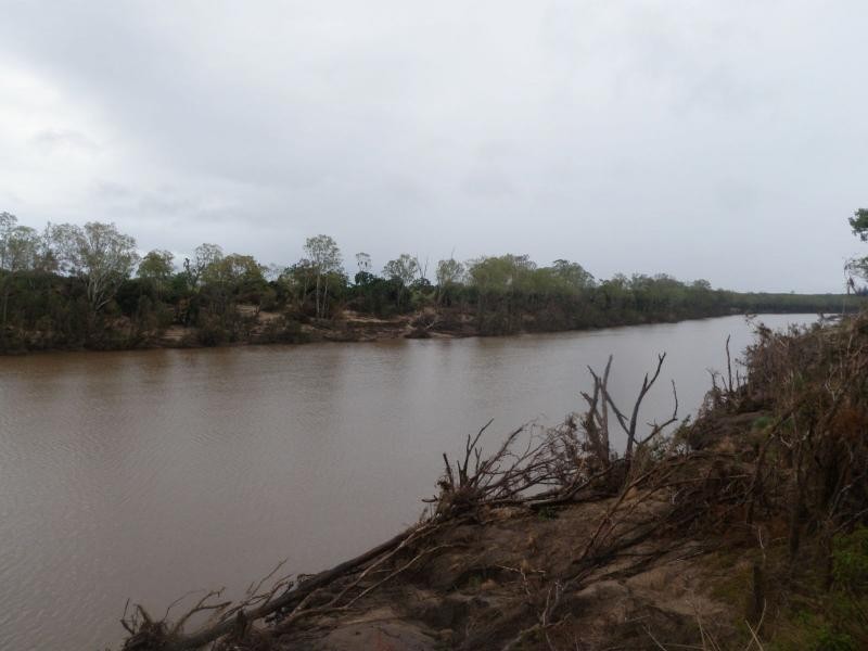 385 WALKERS Road, South Bingera QLD 4670