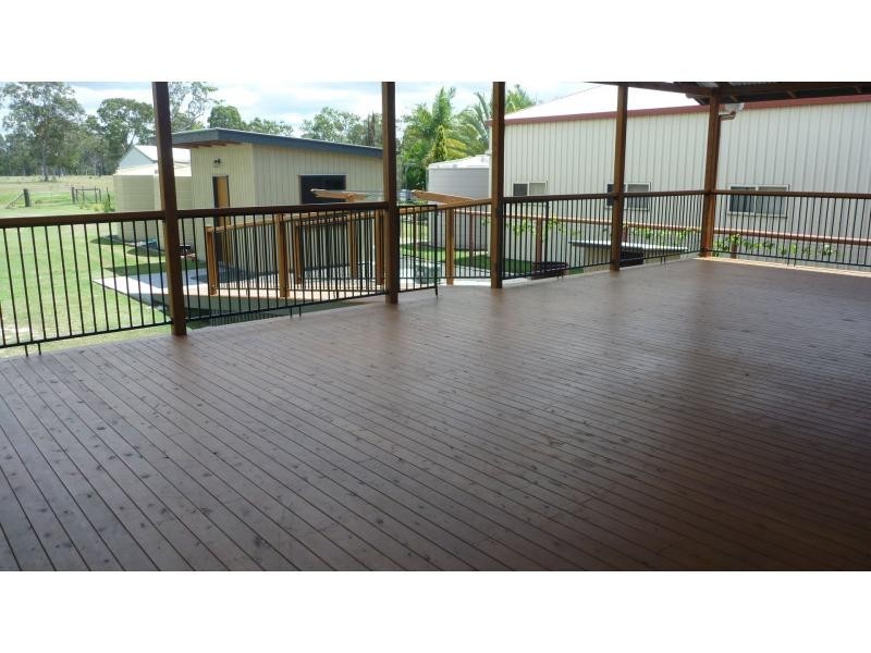 4 GREEN Court, Buxton QLD 4660