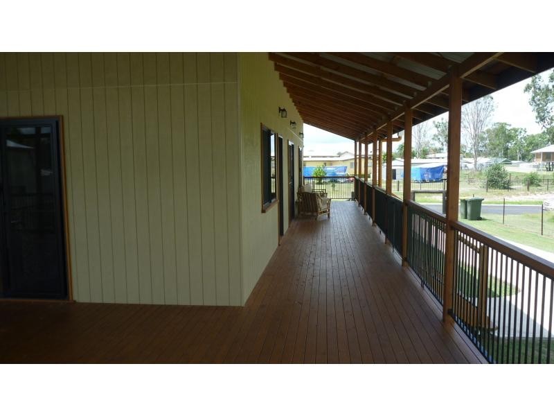 4 GREEN Court, Buxton QLD 4660
