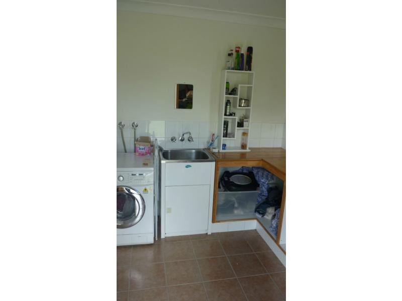 4 GREEN Court, Buxton QLD 4660
