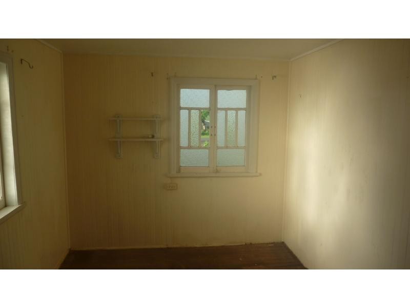 18 Churchill Street, Childers QLD 4660