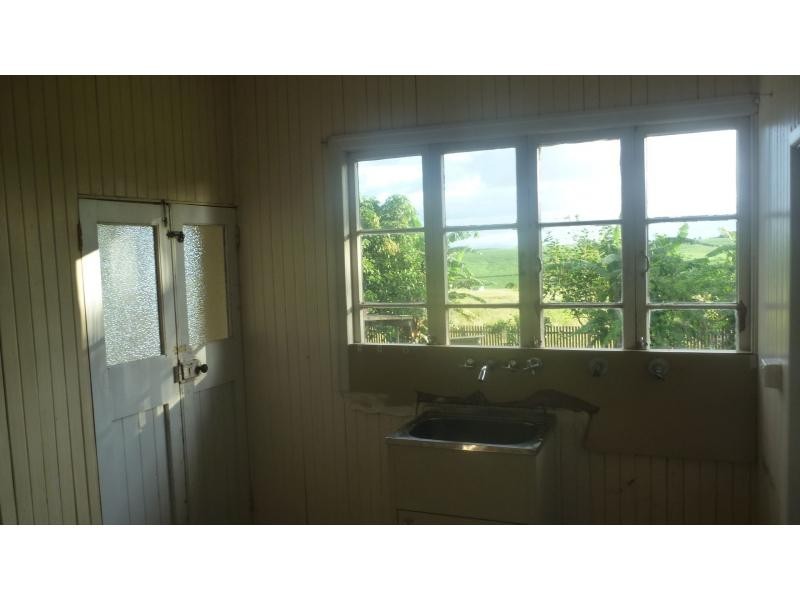 18 Churchill Street, Childers QLD 4660