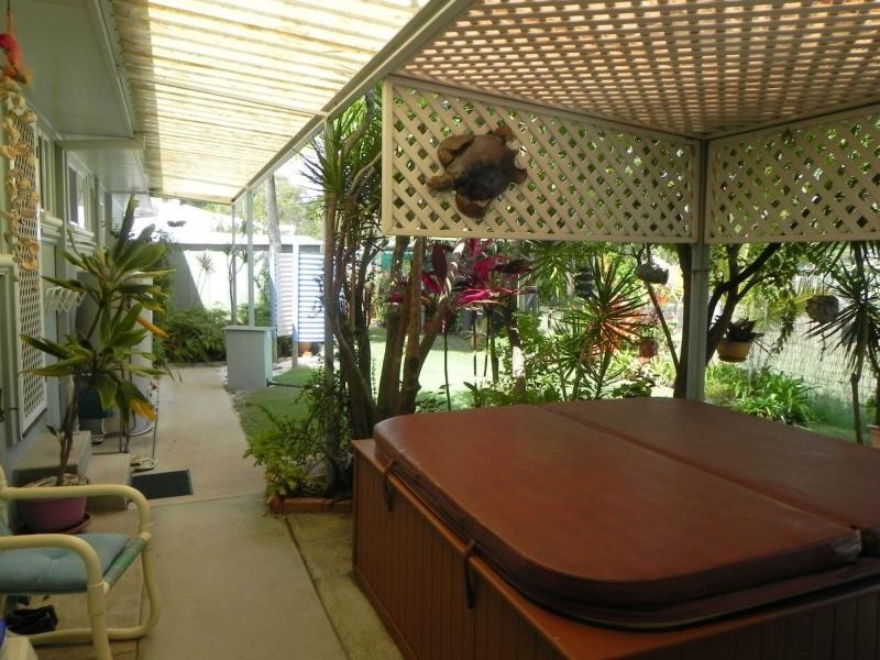 1 Cassia Court, Woodgate QLD 4660