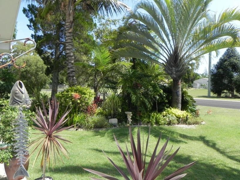 1 Cassia Court, Woodgate QLD 4660