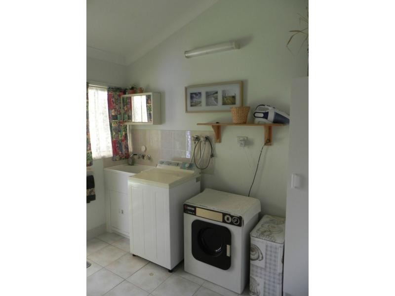 1 Cassia Court, Woodgate QLD 4660