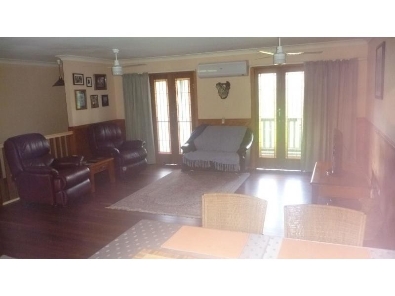 Buxton QLD 4660