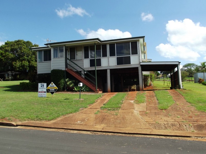 10 William Street, Childers QLD 4660