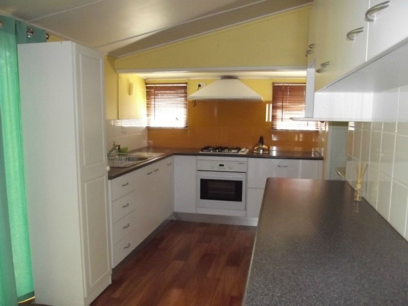 10 William Street, Childers QLD 4660