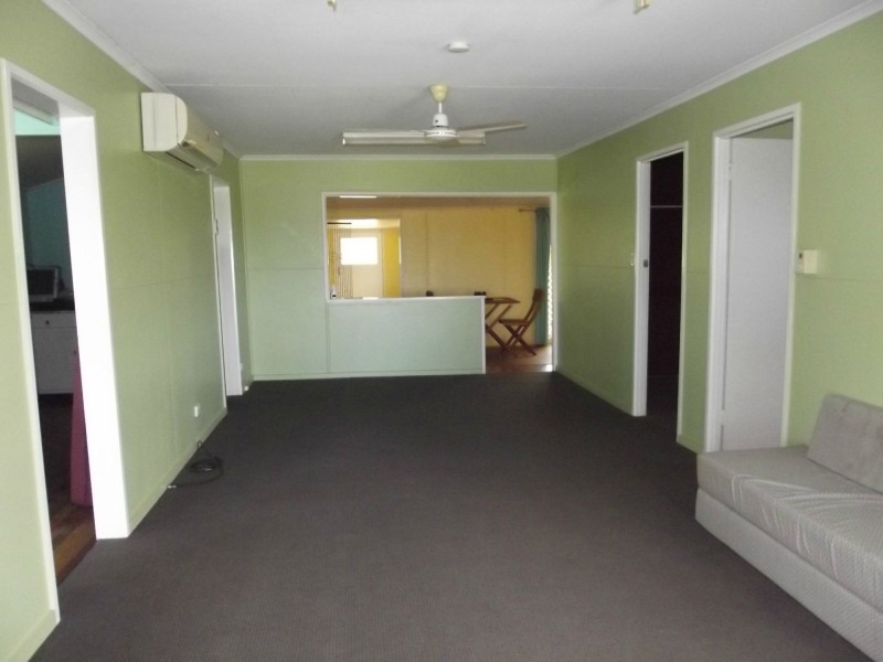 10 William Street, Childers QLD 4660