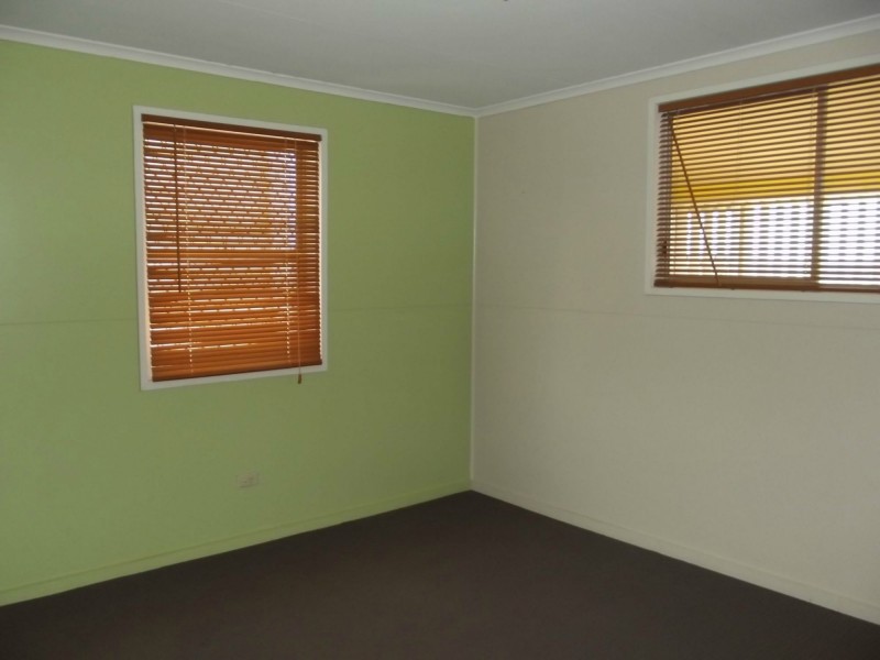 10 William Street, Childers QLD 4660