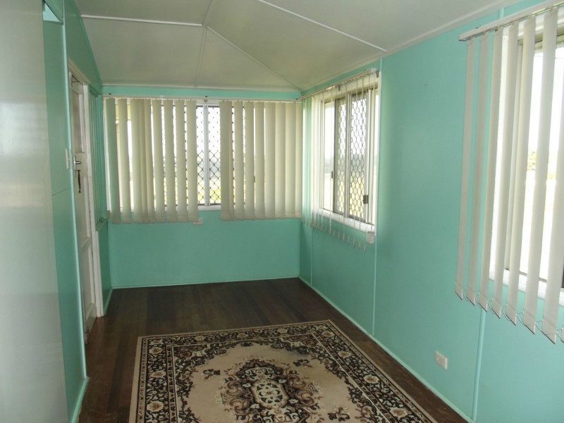 10 William Street, Childers QLD 4660