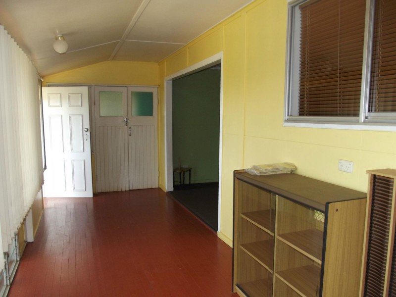 10 William Street, Childers QLD 4660