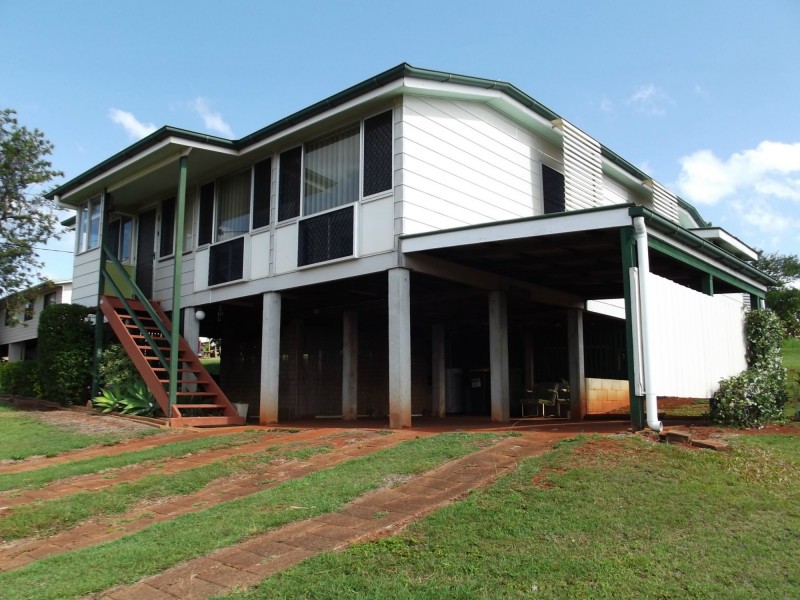 10 William Street, Childers QLD 4660