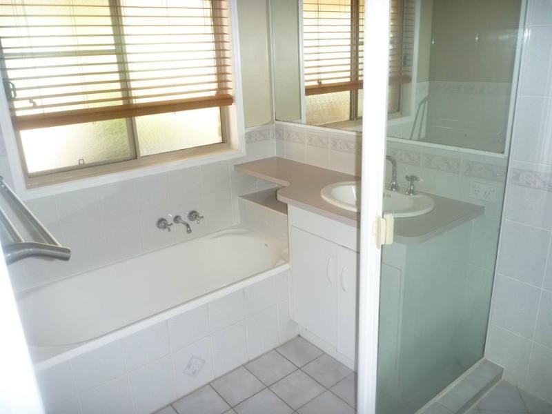 16 Station Road, Horton QLD 4660