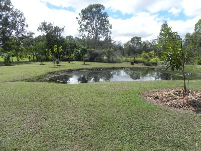 8 Whites Road, Horton, Childers QLD 4660