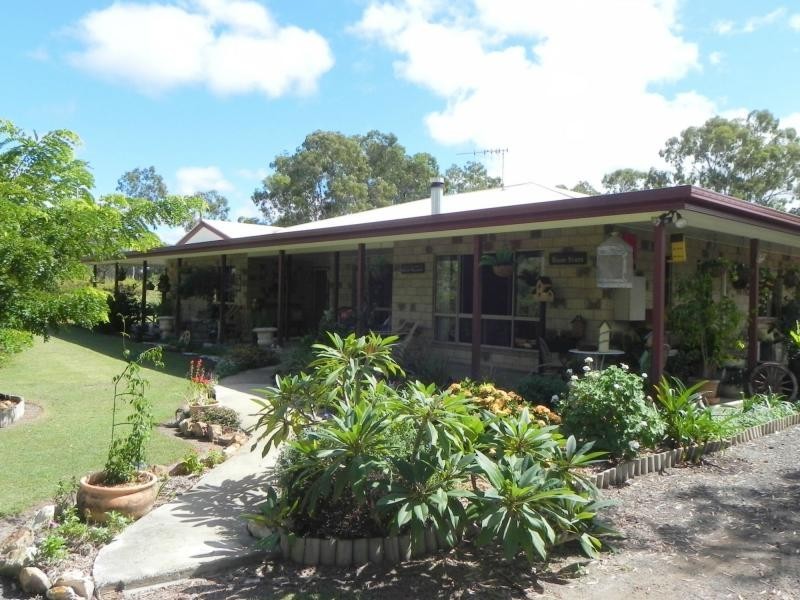 8 Whites Road, Horton, Childers QLD 4660