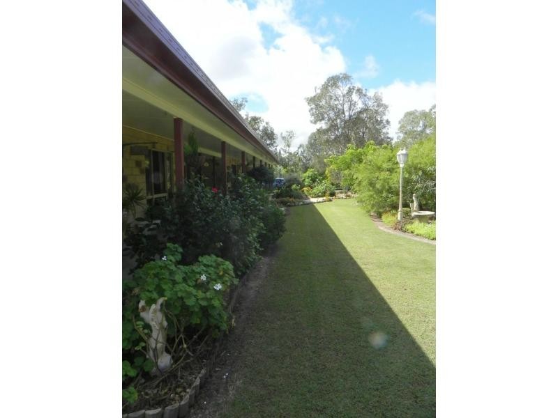 8 Whites Road, Horton, Childers QLD 4660