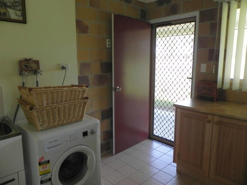 8 Whites Road, Horton, Childers QLD 4660