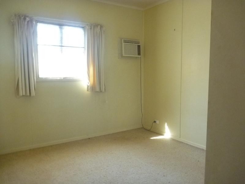 5 Pizzey Street, Childers QLD 4660