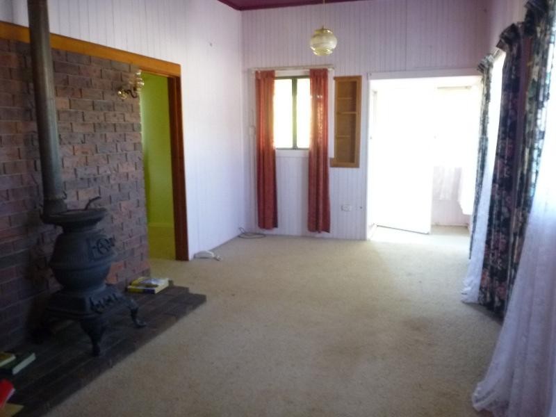 5 Pizzey Street, Childers QLD 4660