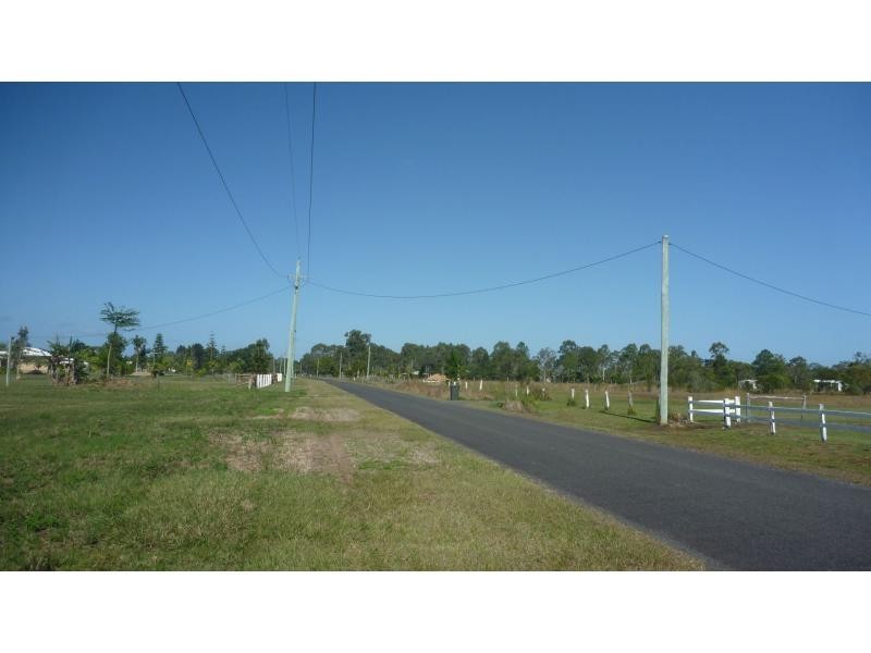 25 River Road, Buxton QLD 4660