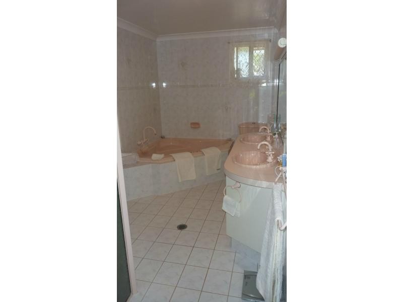 218 ST Johns Road, Woongarra QLD 4670