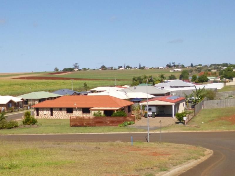 30 Pioneer Street, Childers QLD 4660