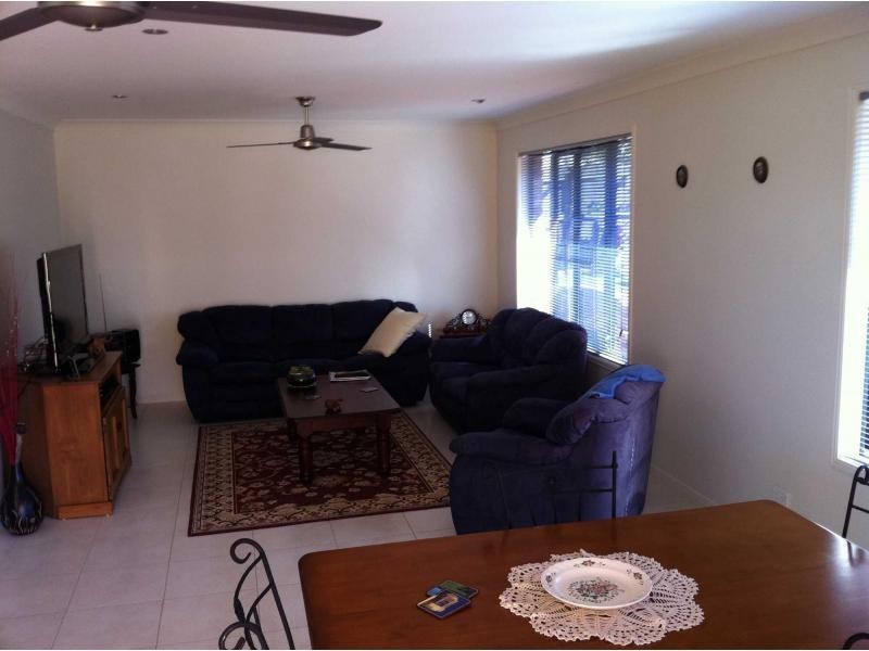 30 Pioneer Street, Childers QLD 4660
