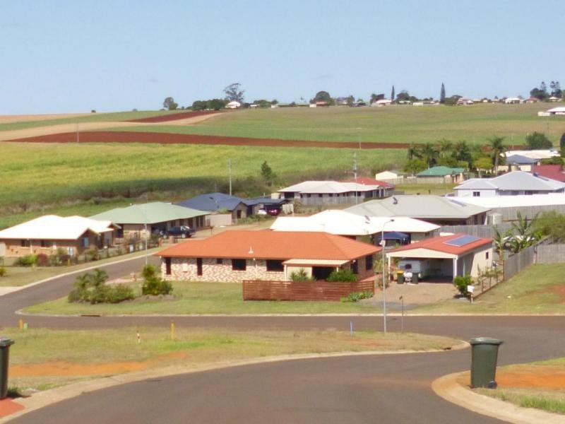 30 Pioneer Street, Childers QLD 4660
